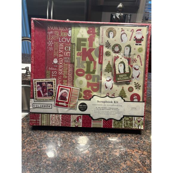 NWT Holiday(Christmas) Scrapbook Kit Album and Embellishments - Picture 1 of 6